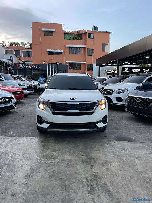 jeepetas y camionetas - Kia Seltos LX 2021 2