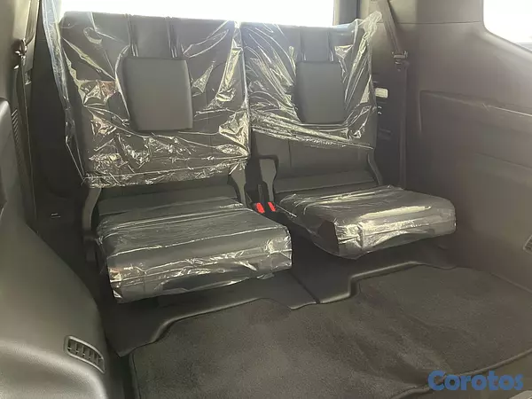 jeepetas y camionetas - Toyota Land Cruiser VXR 2026 11