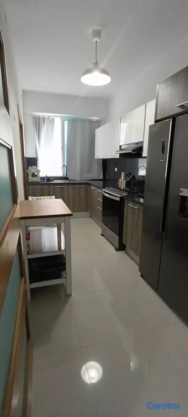 apartamentos - Renacimiento amplio apartamento bien decorado 4