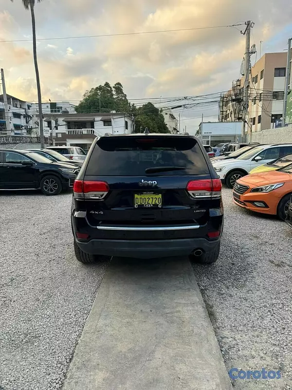 jeepetas y camionetas - Jeep Cherokee Limited 2017 7