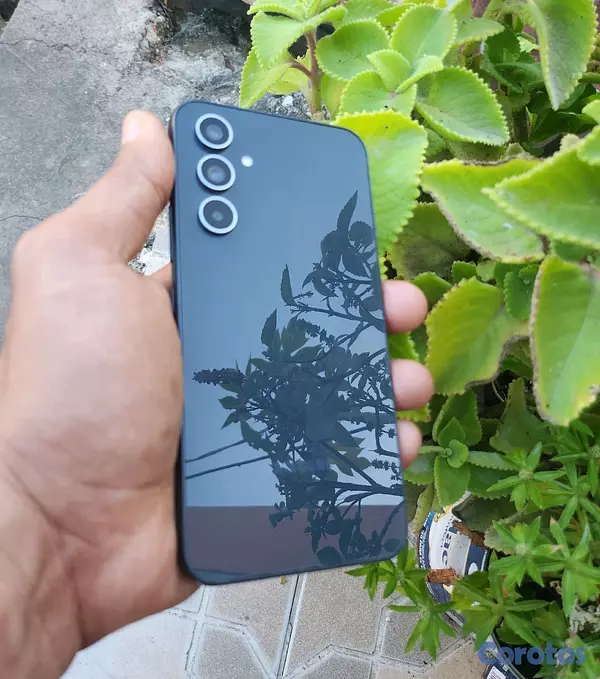 celulares y tabletas - Samsung galaxy a54 de 128gb en condiciones con su cover y accesorios  2