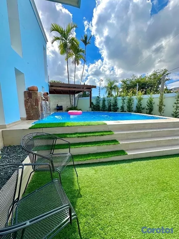casas - vendo casa altos De Arroyo hondo 3 dos niveles tres habitaciones con baño piscin 12
