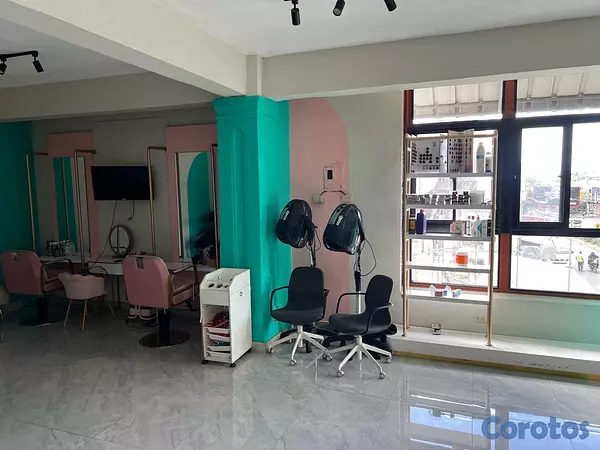 oficinas y locales comerciales - 💅Se vende salón de belleza  Santo Domingo oeste  6