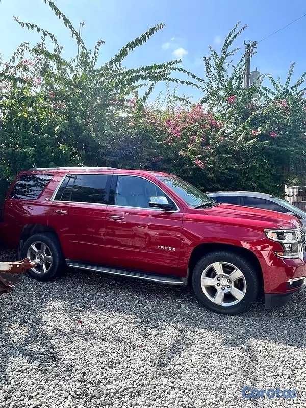 jeepetas y camionetas - 🚗 Chevrolet Tahoe 2015 – ¡Potente, espaciosa y en excelente estado! 💰 3