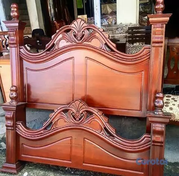 muebles y colchones - Cama en caoba  1