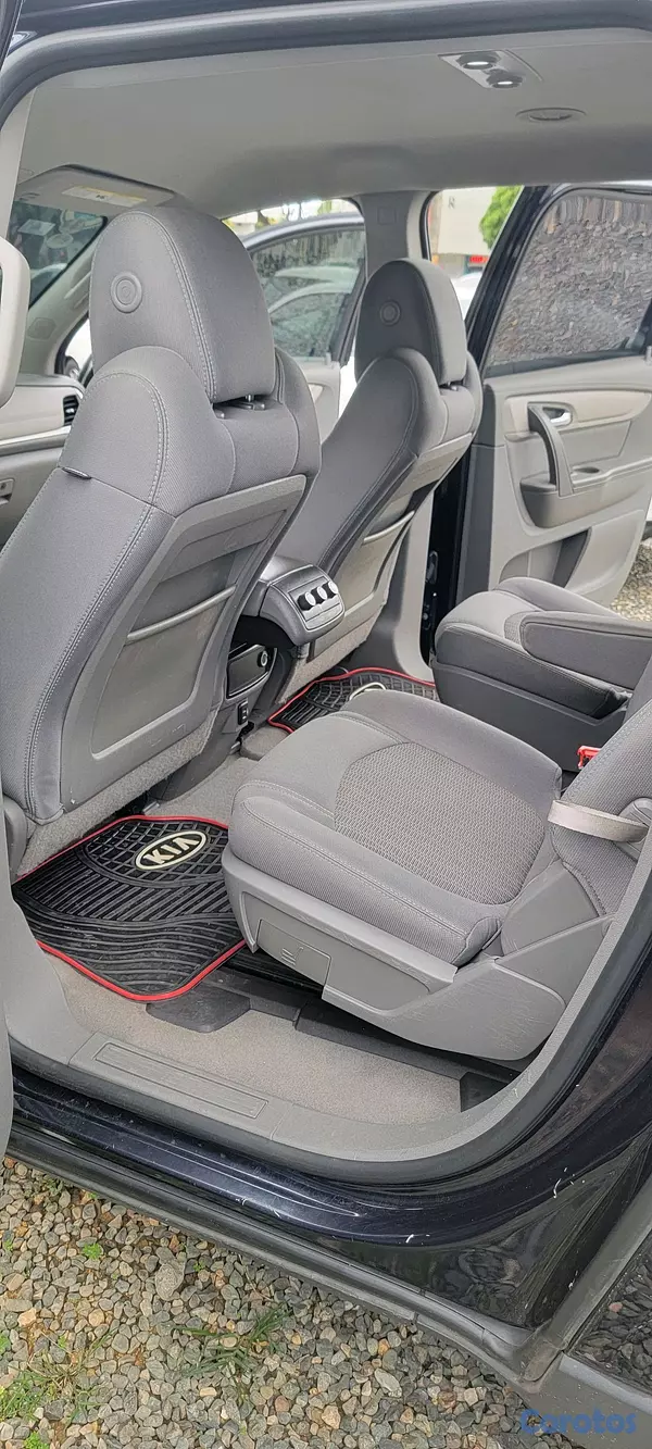 jeepetas y camionetas - CHEVROLET TRAVERSE 2017 4