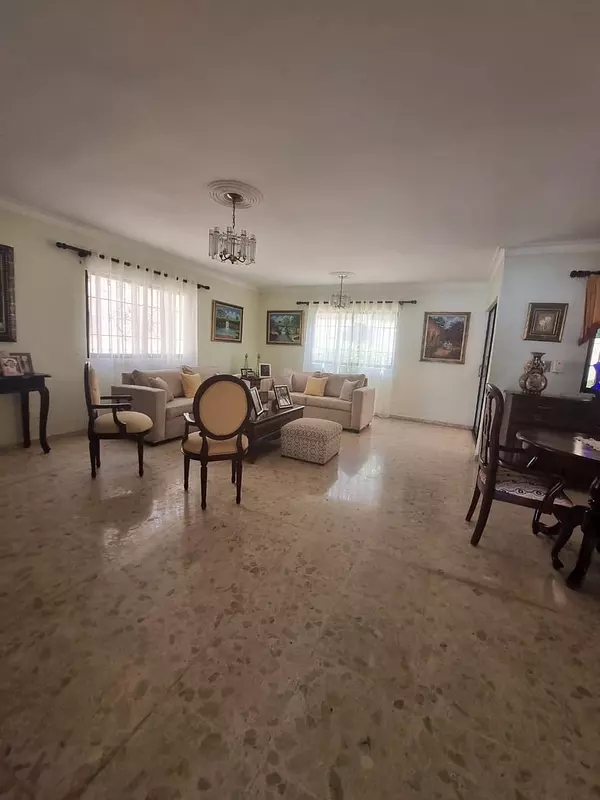 casas - Casa en venta en Las Praderas
RD$21,500,000
 9