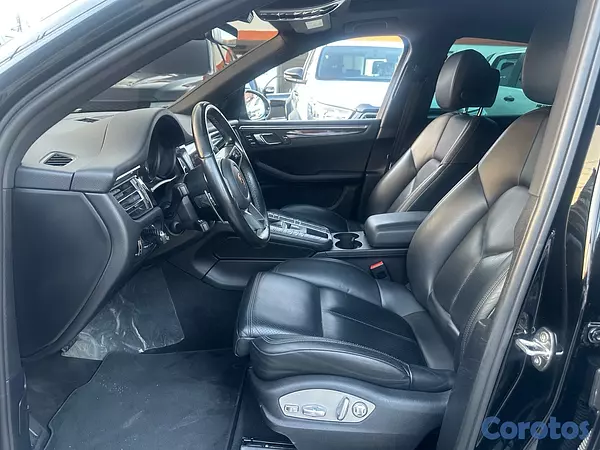 jeepetas y camionetas - Mercedes Benz C300 AMG año 2023  11