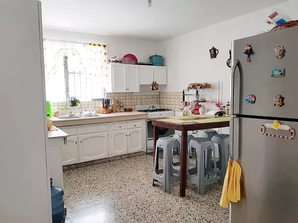casas - Casa comercial en el millon 5