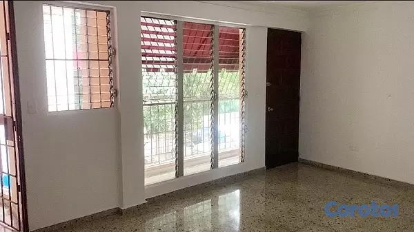 oficinas y locales comerciales - se alquila local  2