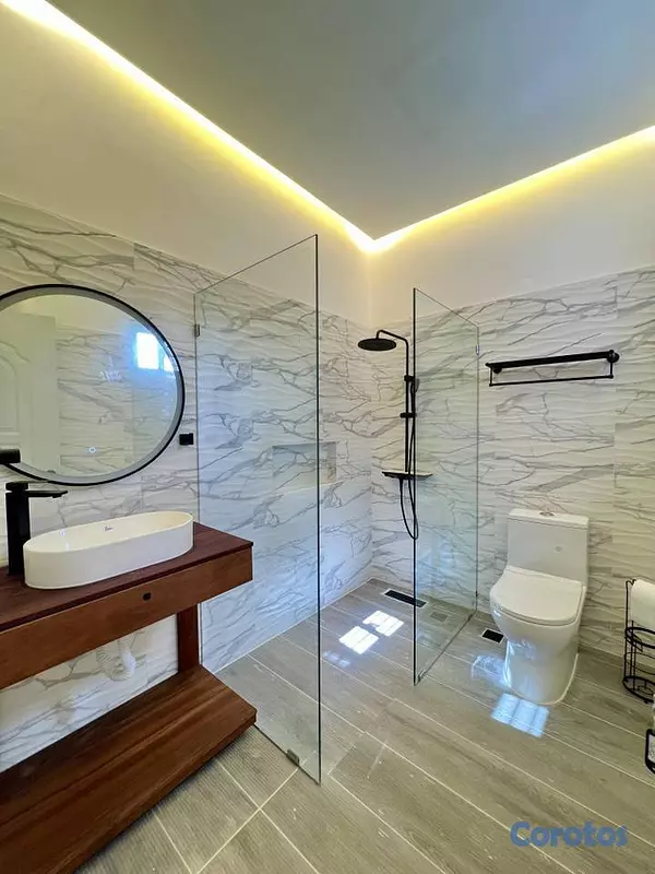 casas - Casa de 4 habitaciones 3 baños en alquiler en Viej 15