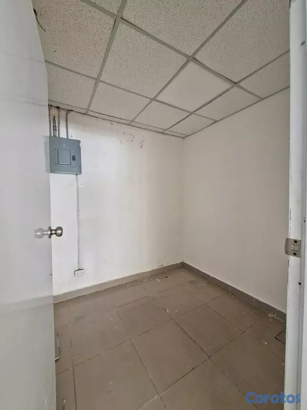 oficinas y locales comerciales - Local comercial en Naco 5