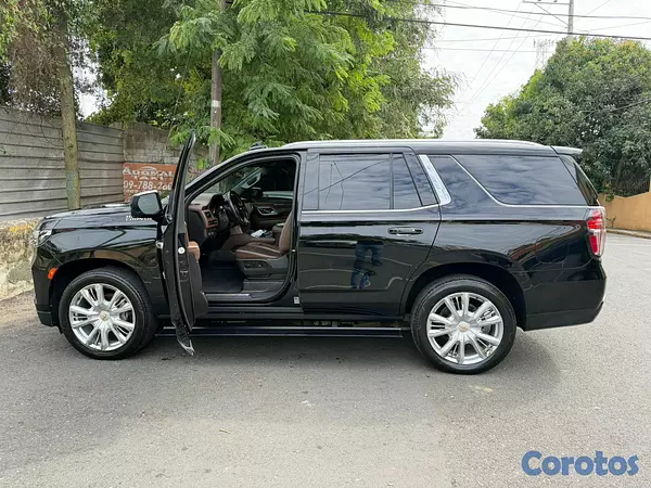 jeepetas y camionetas - chevolet tahoe 2024 duramax  10