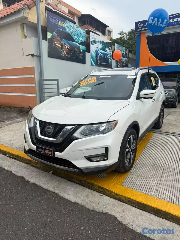 jeepetas y camionetas - Nissan Rogue SV AWD Panorámica  2020 8