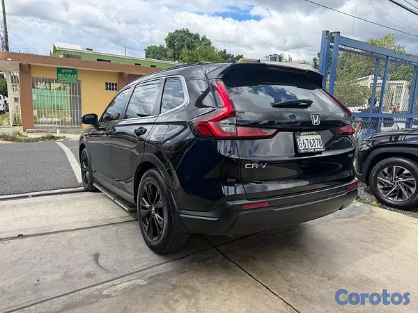 jeepetas y camionetas - Honda Cr-v 2023 como nueva, único dueño  3