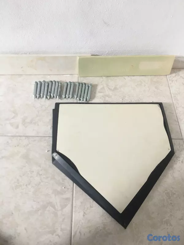 Artículos Deportivos - Juego de Bases Pro: Home Plates (5 Anclajes) y Gom 5