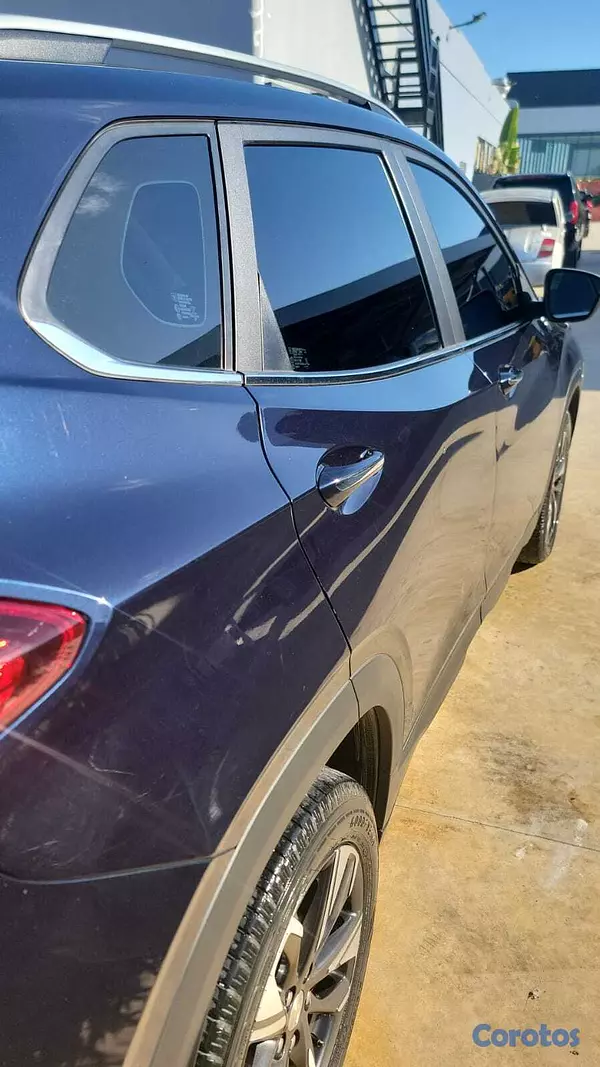 jeepetas y camionetas - Almost brand new Chevrolet tracker Premier 2023 fr 5