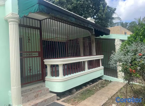 casas - venta de casa en vista hermosa con 598mts de solar santo Domingo este  10