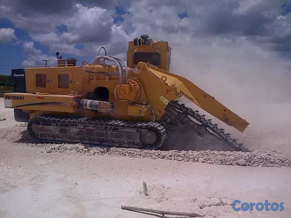 construccion e industrial - FREP, SRL. Transporte y Alquiler de Equipos Pesado 4