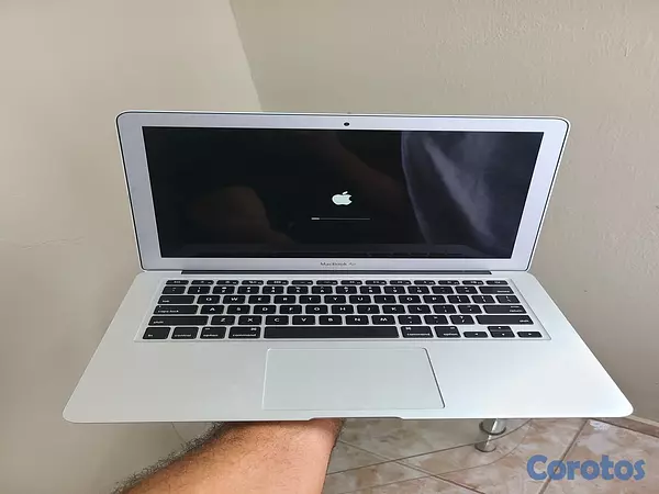 computadoras y laptops - MacBook Air 2017 i5 | 8GB RAM | 128GB SSD | Excele 5