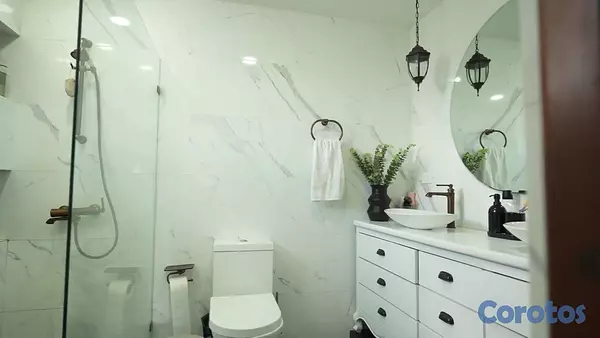 casas - vendo increíble casa altos De Arroyo hondo 3 con tres habitaciones 4 parqueos  6
