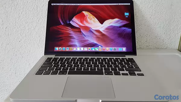 computadoras y laptops - Macbook Pro Retina 13 Pulg Core i5 Ram 8gb Disco 256gb solido late 2013 2