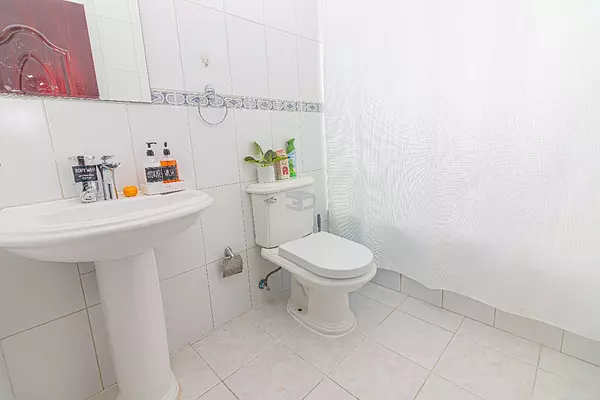 apartamentos - Oportunidad apartamento en  Evaristo Morales 
5 nivel, torre moderna,
 120 mst 4