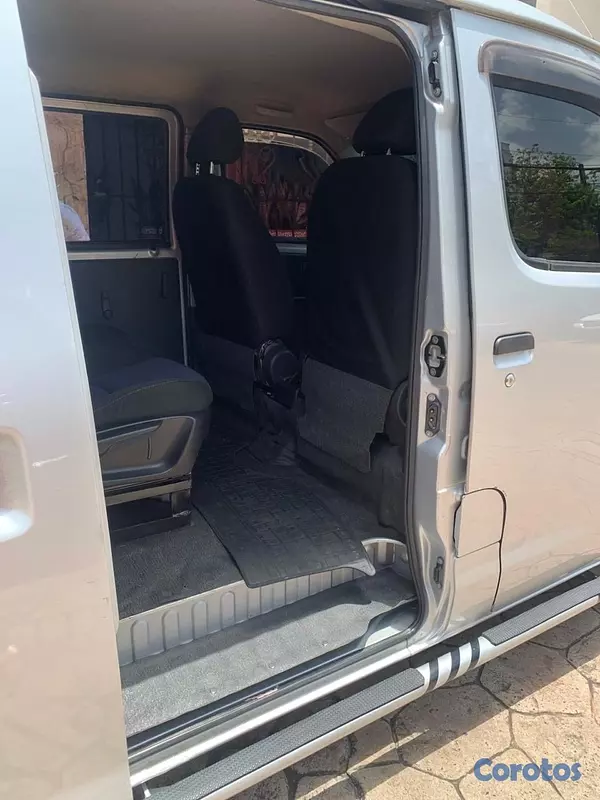 jeepetas y camionetas - Toyota Townace 2016 4x4 8