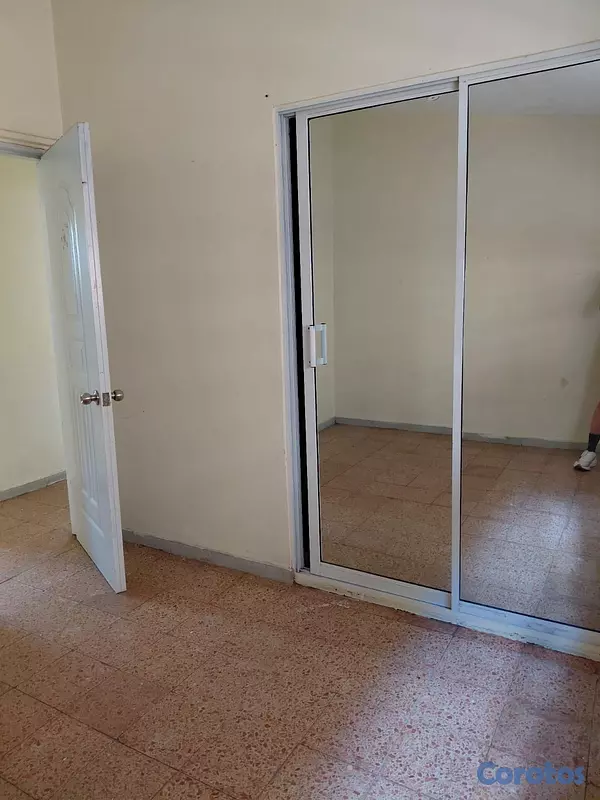 casas - Casa sola de oportunidad próximo a la charles de g 2