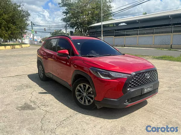 jeepetas y camionetas - Toyota Corolla cross 2022 cómo nueva 9