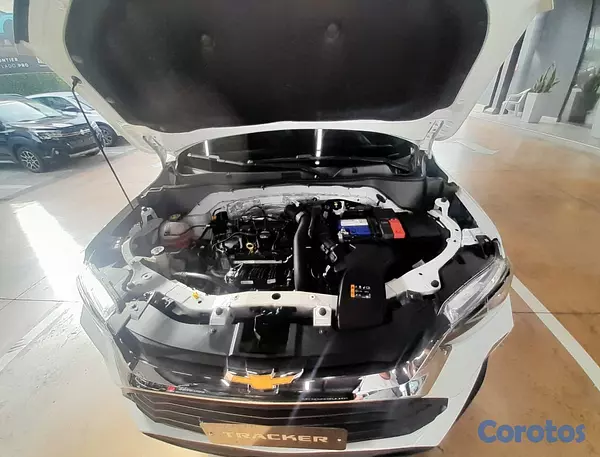 jeepetas y camionetas - Chevrolet Tracker LT 2023 7