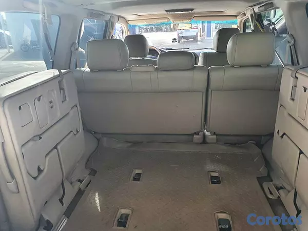 jeepetas y camionetas - Jeepeta Toyota LandCruiser VX 2001 Turbo Diesel 10 9