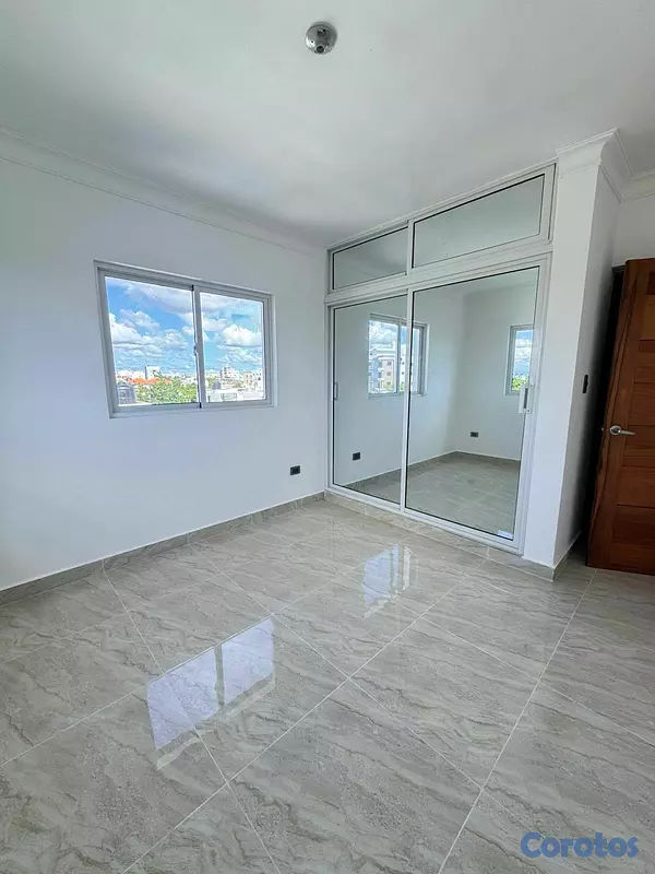apartamentos -  Venta de Apartamento con terraza en Prado Orienta 5