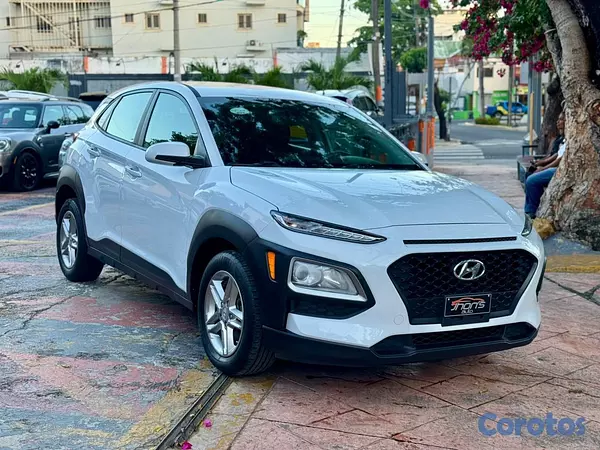 jeepetas y camionetas - HYUNDAI KONA BLANCA 2021  8