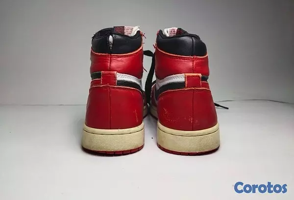 zapatos para hombre - Nike Air Jordan 1 Retro Homage to Home Men's Size 8  6