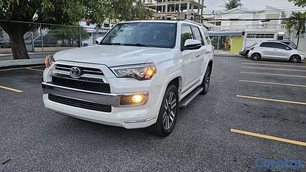 jeepetas y camionetas - Toyota 4runner límited 2020 7
