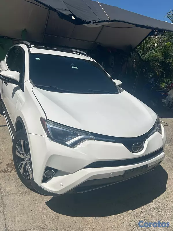 jeepetas y camionetas - Rav4 XLE 2018  6