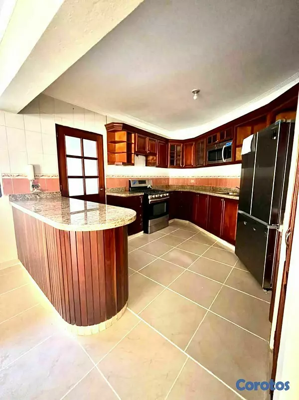 apartamentos - URBANIZACIÓN EL REAL ALQUILA AMPLIO APARTAMENTO 230 MTS SIN INTERMEDIARIOS  4