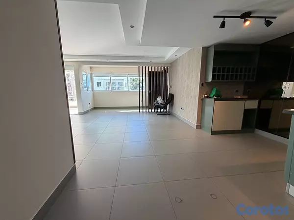 apartamentos - vendo jardines del Sur piso 3 remodelado tres habitaciones 2 baños dos parqueos  7