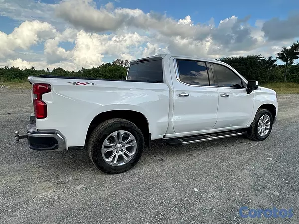 jeepetas y camionetas - Chevrolet Silverado 2023 diesel 4