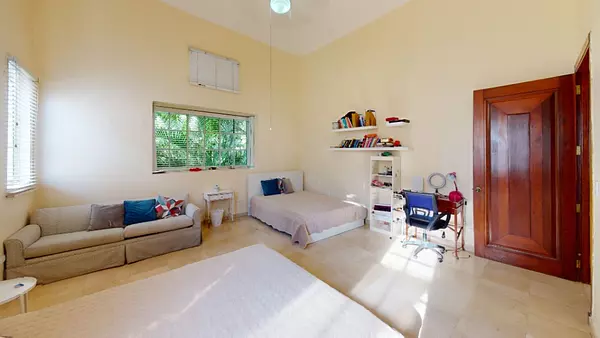 casas - Se vende casa en Cuesta Hermosa Il 
U$S495,000

Descripción
Casa de 
3 Habitacio 3
