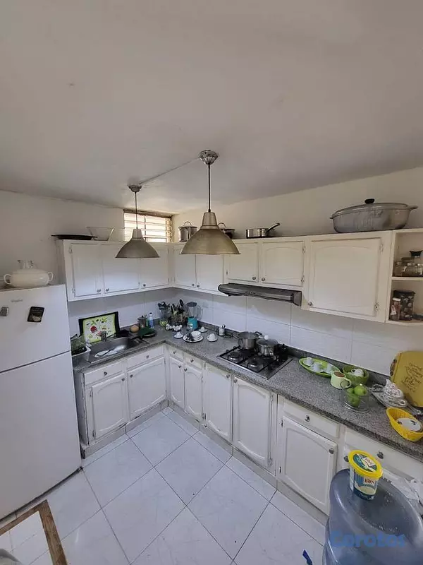 casas - Casa de 3 habitaciones en venta en Av. Independenc 7