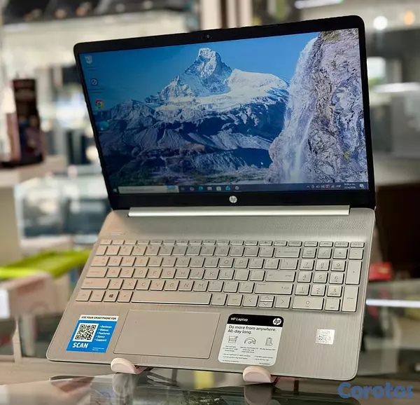 computadoras y laptops - Laptop Hp 15-dy1024wm i3-1005G1 8Gb ram 128 GB SSD 4