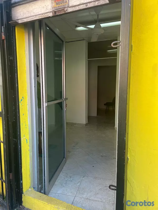 oficinas y locales comerciales - local comercial Don Bosco 12