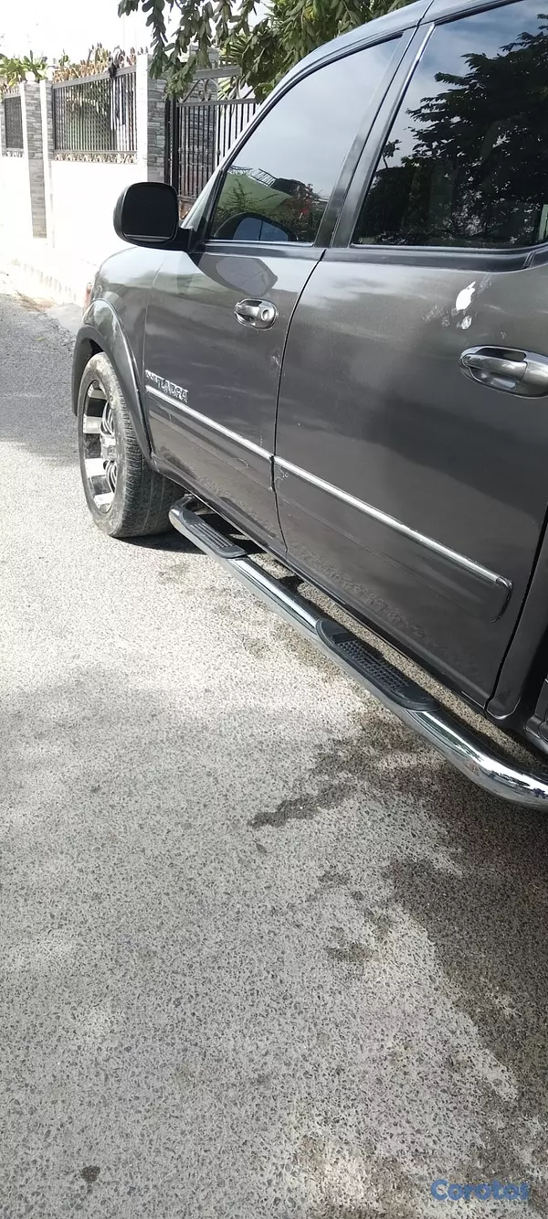 jeepetas y camionetas - TOYOTA TUNDRA AMERICANA AÑO 2006 CONTACTO WHATSAPP 13