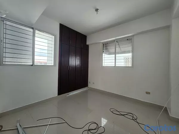 apartamentos - Apartamento amplio en Las Damas 7