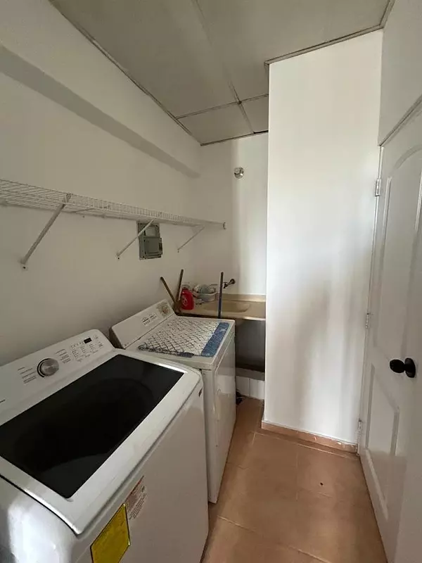 apartamentos - EL VERGEL

Apartamento amueblado en alquiler en El Vergel, un sector. USD$ 1,150 2