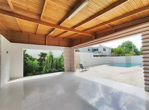 apartamentos - Quinto nivel de venta en Los llanos de Gurabo 6