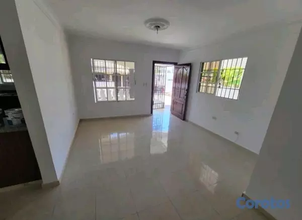 casas - Casa en residencial cerrado con amplio patio Autopista de San Isidro 5