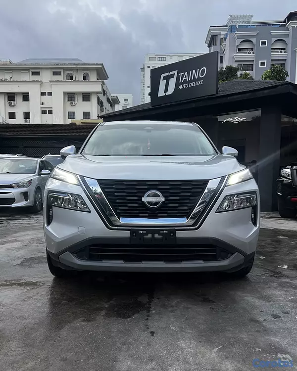 jeepetas y camionetas - Nissan Rogue SV 2022 2